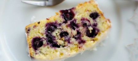 Лимонный кекс с черникой