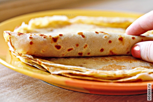 Блинчики с фруктовым джемом