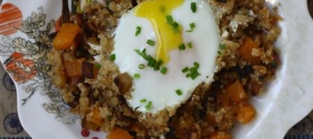 Ореховая тыква с лебедой и яйцами