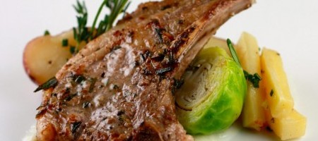 Баранина с розмарином и тимьяном
