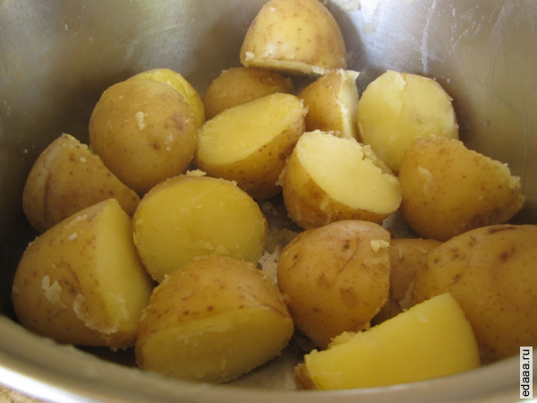 Курица запеченная с картофелем