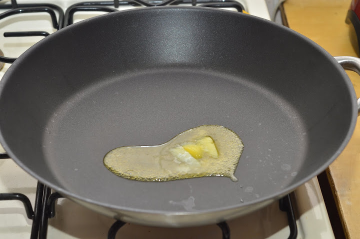 Морские гребешки с ананасом