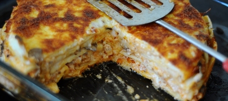 Лазанья с куриным фаршем и грибами
