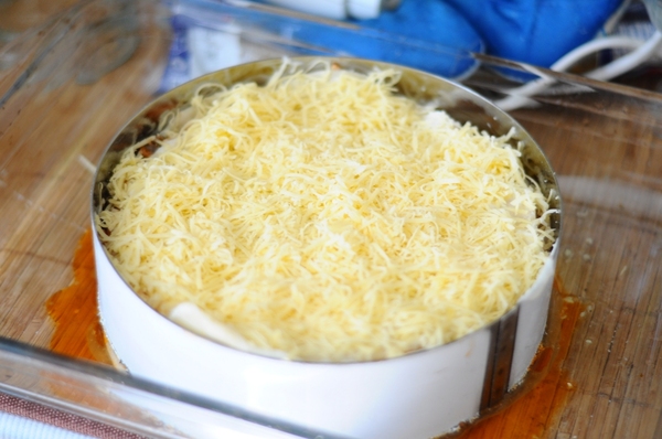 Лазанья с куриным фаршем и грибами