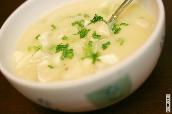 Кремовый суп с курицей и тестом