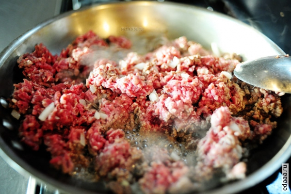 Буритос с говядиной и бобами