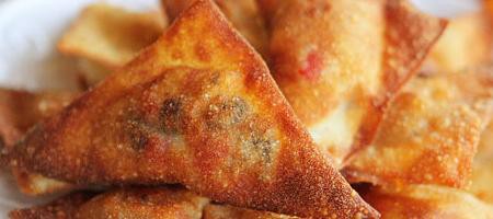 Такие слоеные уголки делаются достаточно быстро и очень вкусные!