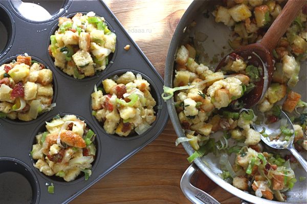 Мясные маффины с беконом и зеленью