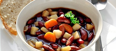 Очень вкусный и необычный овощной суп с бульоном.