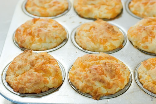 Сырные кексы