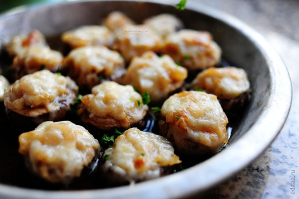 Французские грибочки с запеченным сыром
