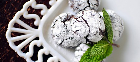 Печенье с мятой и темным шоколадом