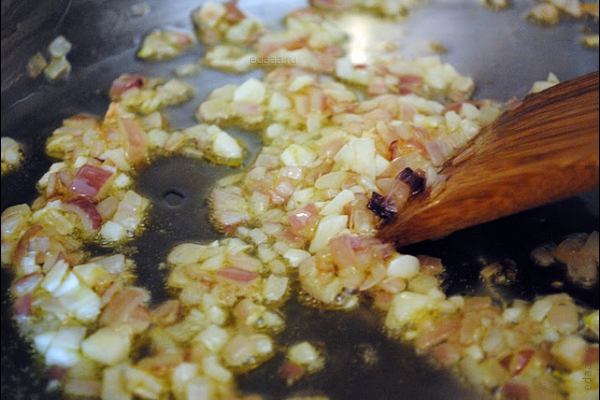 Макароны с мясным соусом