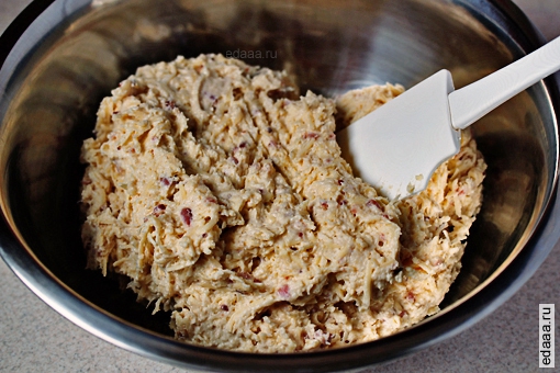 Печенье с сыром и беконом