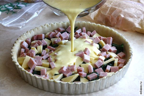 Киш со шпинатом и ветчиной