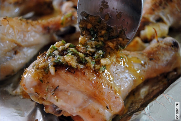 Куриные ножки с пармезаном и чесноком