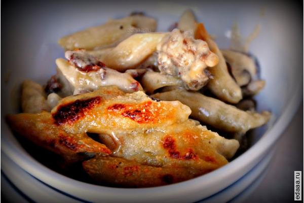 Макароны с фаршем и вялеными помидорами