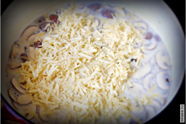 Макароны с фаршем и вялеными помидорами