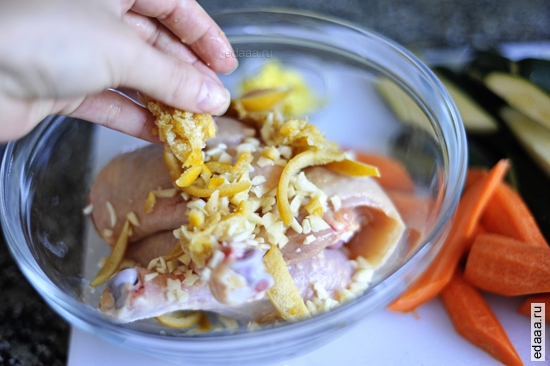 Куриные окорочка с овощами