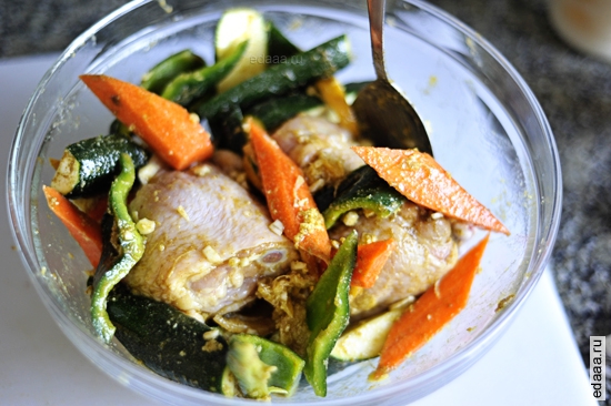 Куриные окорочка с овощами