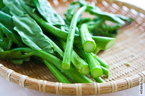 Китайская лапша с говядиной и брокколи