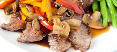 Нежное мясо в пикантном соусе