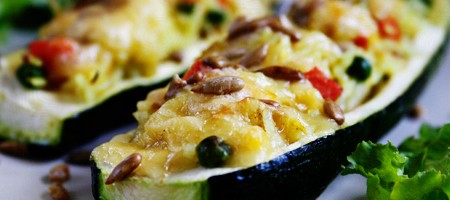 Цуккини фаршированные рисом и овощами