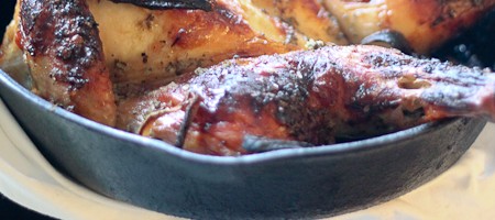 Аппетитная курочка с румяной корочкой