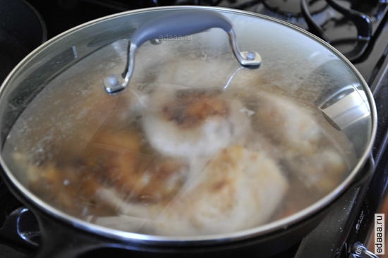 Тушеный кролик с оливками и лимоном