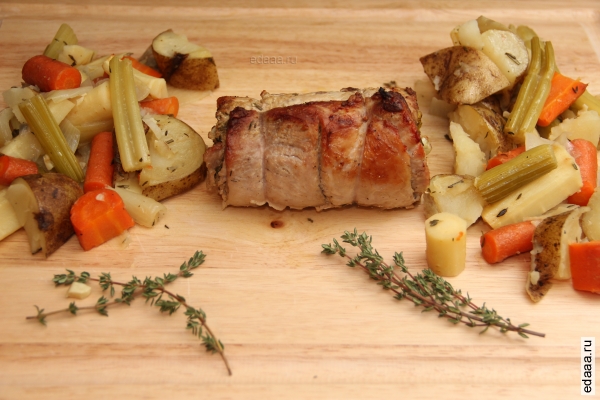 Жареная свинина с овощами