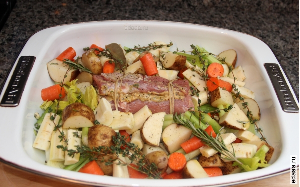 Жареная свинина с овощами