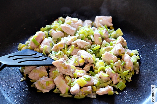 Курица по-строгановски