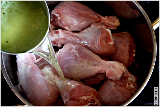 Курица с красным перцем и сметанным соусом